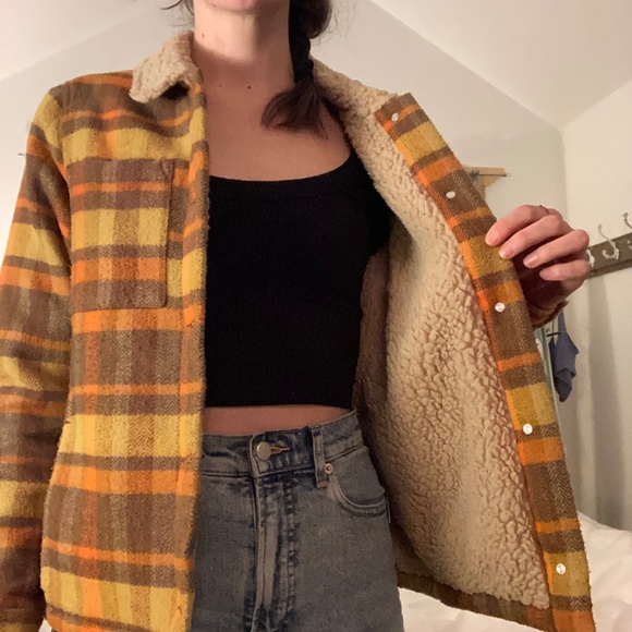 Toad & Co plaid and Sherpa trucker jacket - Picture 4 of 6